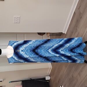 Avenue, Sleeveless Maxi Dress-Size 14-16